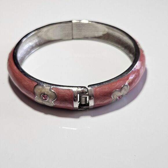 Silver Tone Pink And Cream Enamel Flower Hinged Bracelet 7.25" - Picture 16 of 16